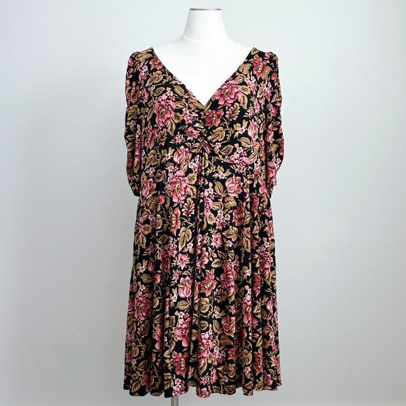 Torrid Pink Floral Ruched Sleeve V-Neck Stretchy Dress - Picture 1 of 10